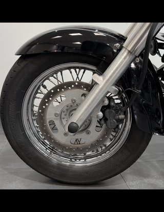 Kawasaki VN 900 Classic Negra