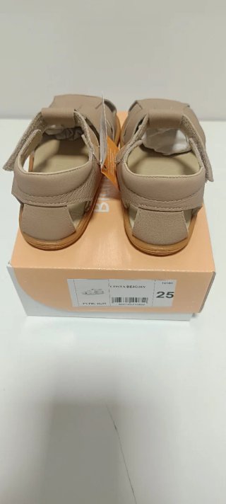 Sandalias niño(a) T25 barefoot cerradas NUEVAS