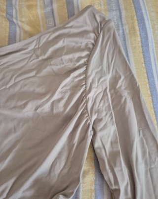 Top asimétrico manga larga gris Talla M