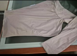 Top asimétrico manga larga gris Talla M