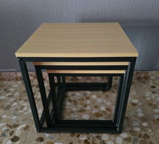 Juego 3 mesas apilables madera y metal