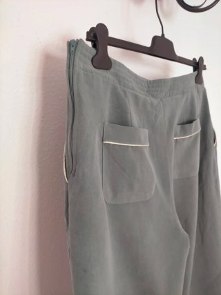 Pantalón palazzo Naf Naf verde talla 42