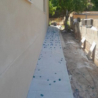 Albañil. Paleta. Obra. Reforma. Terrazas. Tabiques