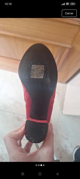 Botines rojos de tacón