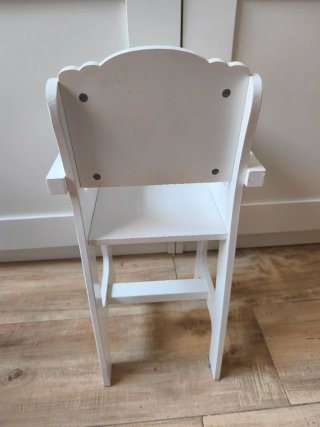 Trona de juguete blanca con rosas