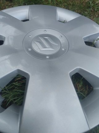 Tapacubo Suzuki Swift 15 Nuevo