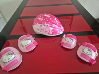 Set Protecciones Hello Kitty Niña