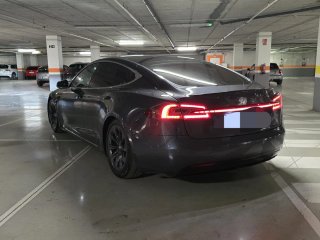 Luz LED Trasera Tesla Model S