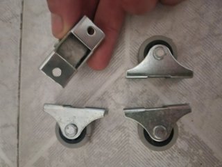 Ruedas para puertas correderas (4 unidades)