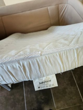 Cuna y colchón babyHome