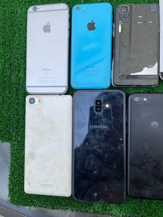 Lote varios teléfonos iPhone, Samsung para reparar
