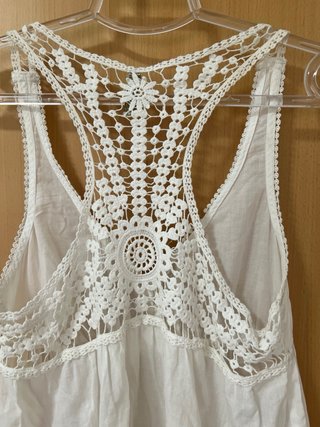Blusa Stradivarius blanca crochet