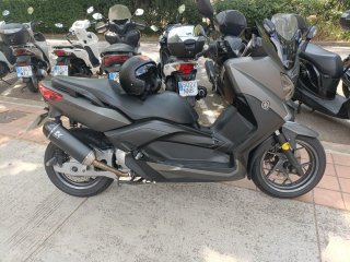 Yamaha XMAX Negra/Gris Maxi-Scooter