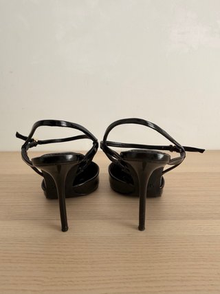 Zapatos salón Zara charol negro T.37