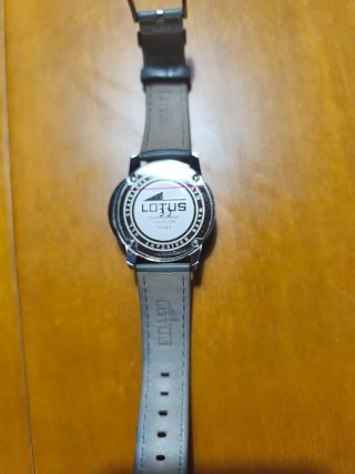 Reloj Lotus acero y Correa piel Gris