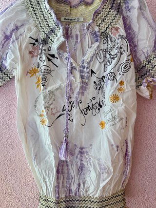 Blusa Desigual bordada talla S.Con diseño Tie-dye
