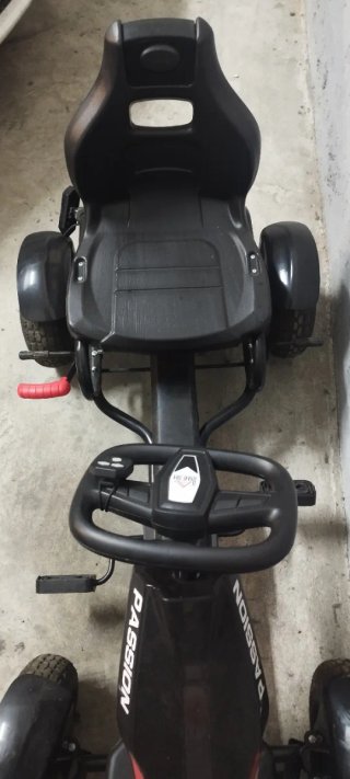 Kart a pedales negro