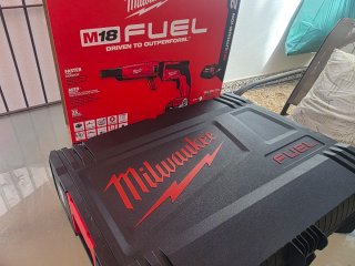 Milwaukee M18 FUEL Atornillador FSGC-202X