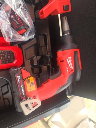 Milwaukee M18 FUEL Atornillador FSGC-202X