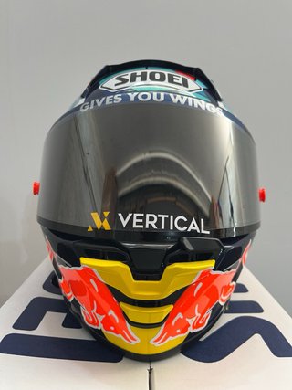 Casco Shoei Réplica Marc Márquez BCN