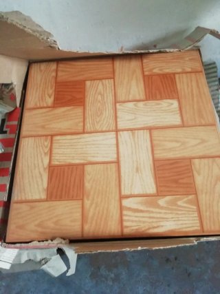 Azulejo imitación madera