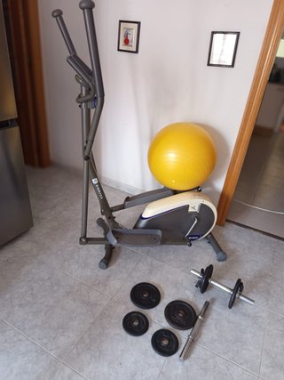 Elíptica, Mancuernas y Pelota de Gimnasia