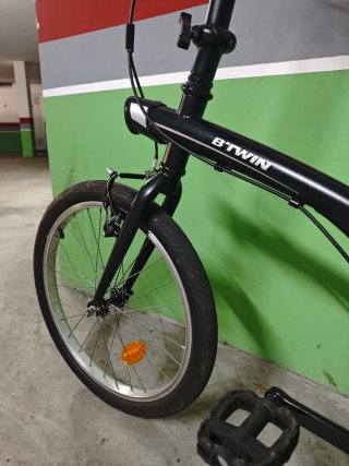 Bicicleta Plegable Urbana. Modelo B'TWIN Tilt 100