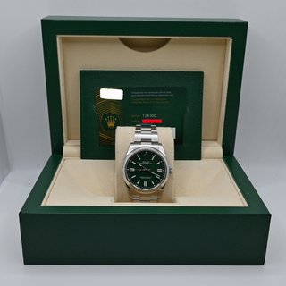 Rolex Oyster Perpetual 41mm Esfera Verde