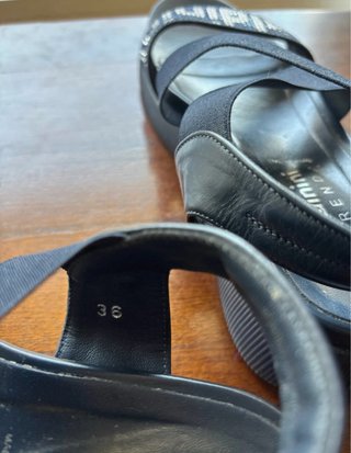 Sandalias Baldinini Negras con Brillantes