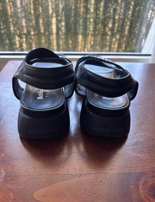 Sandalias Baldinini Negras con Brillantes