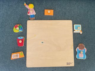 Puzzle infantil de madera Goula “El aula”