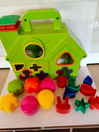 Casita Educativa de Formas y Colores