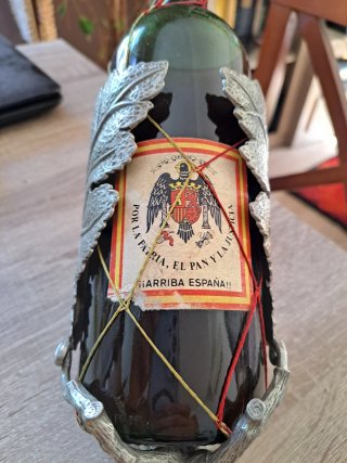 Botella Vino Conmemorativa Franco 1975