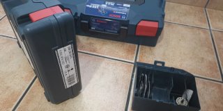 Bosch GSB 18V-150 C más cajas vacías