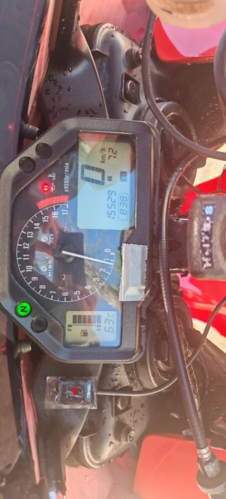 Honda CBR 600rr Roja y Negra