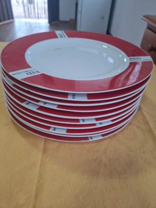 Set de platos y bandejas para restaurante