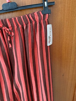 Pantalón lino rayas marrón y coral