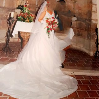 Vestido de Novia Blanco con Cola