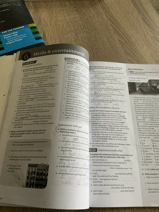 FUTURE PROSPECTS 1 Workbook y Student's App: cu...