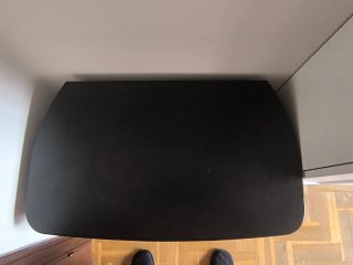 Mesa TV con ruedas