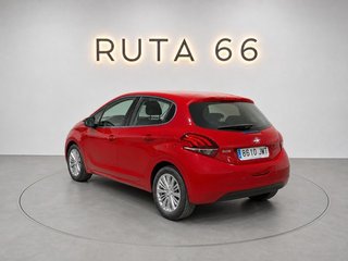Peugeot 208 PureTech 82 Access 60 kW (82 CV)