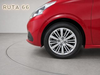 Peugeot 208 PureTech 82 Access 60 kW (82 CV)