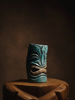 Tiki con incienso