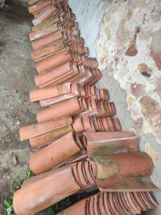 Tejas de barro para tejado.