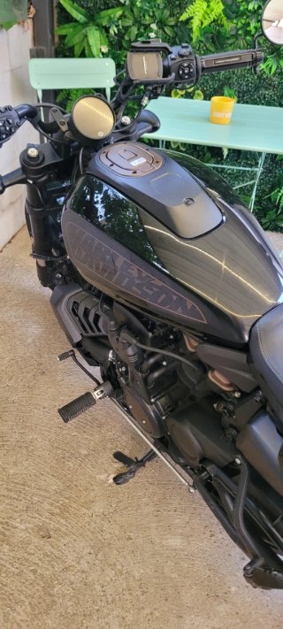 Harley Davidson Sportster 1250 Negra