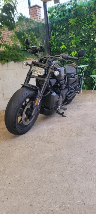 Harley Davidson Sportster 1250 Negra