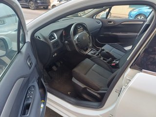 Citroen C4 2012, acabado Collection, muy equipado