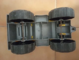Camión con volquete de juguete