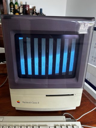 Apple Macintosh Classic II M4150