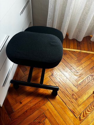 Sedia ergonomica in tessuto e metallo